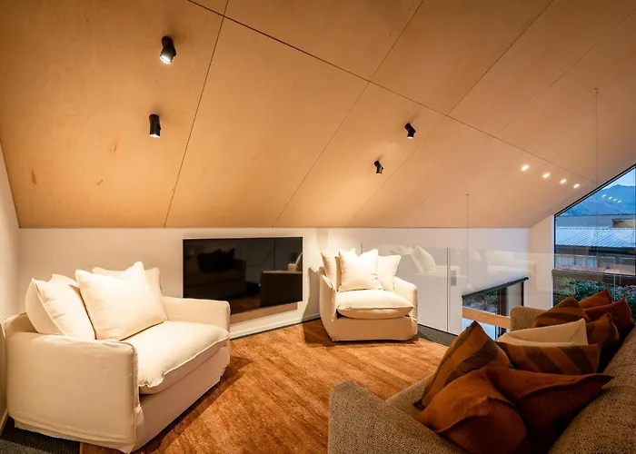 Coco By Sotheby's Luxury Homes * Wanaka